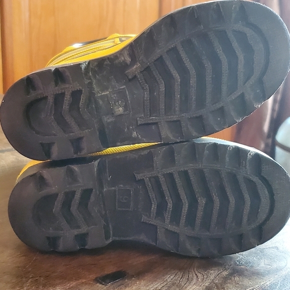 Youth Fire Chief Boots - Picture 6 of 6